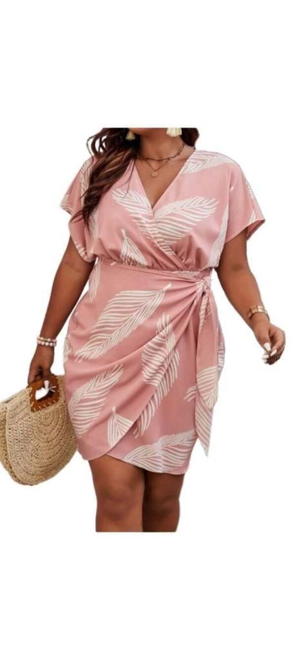 Women's Dress 5XL (Never Worn)